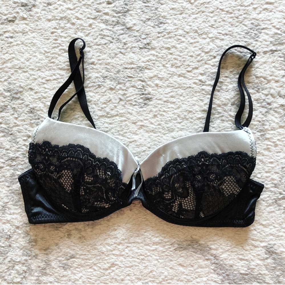 Sexy silver & black lace Paris Pink bra